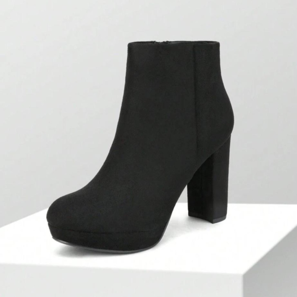 Women’s Black Ankle Platform Boots - Picture 3 of 5